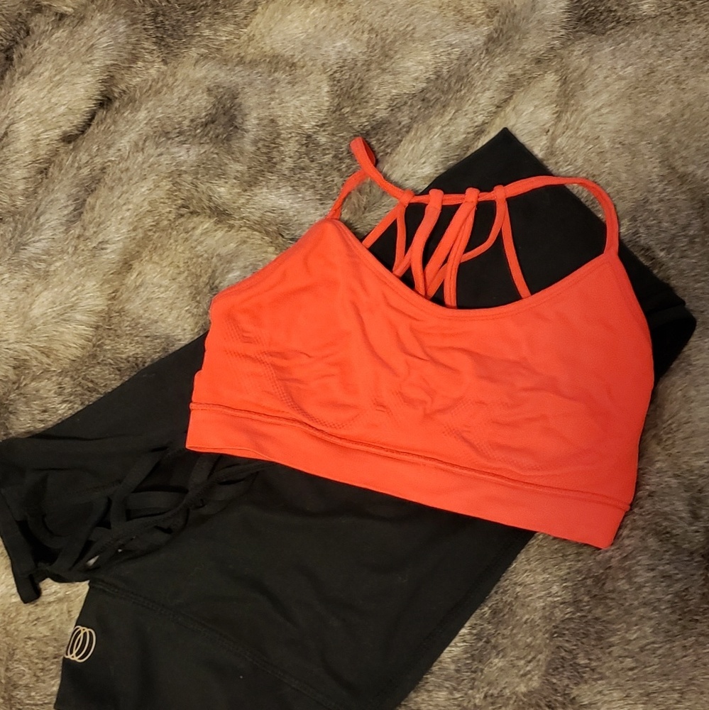 Fabletics strappy sports bra